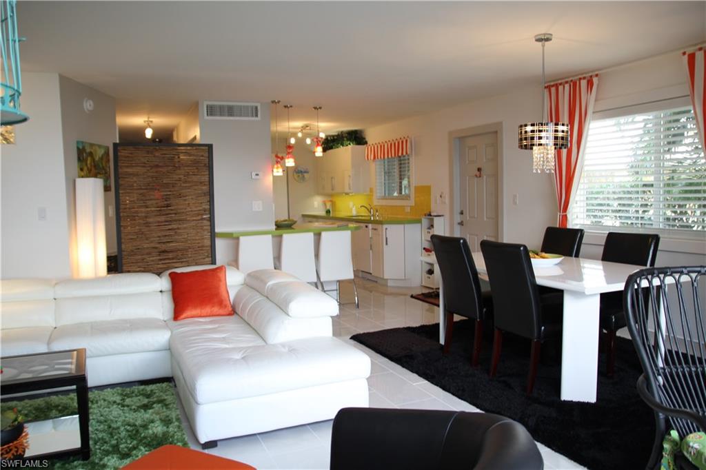 YACHT HARBOR MANOR - Residential