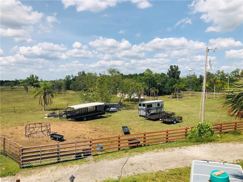 ACREAGE - Land