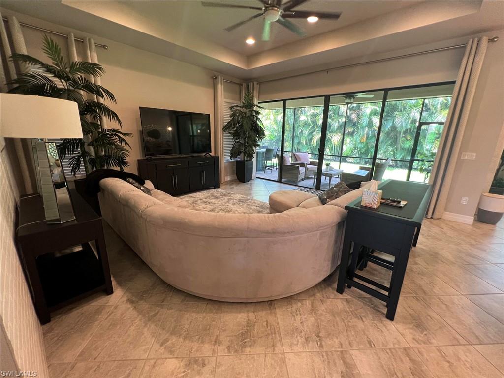 MARINA BAY - Residential Lease