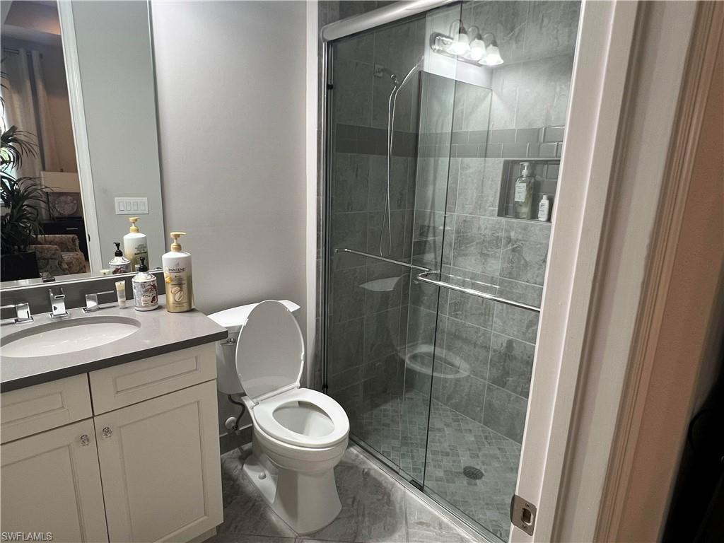 MARINA BAY - Residential Lease