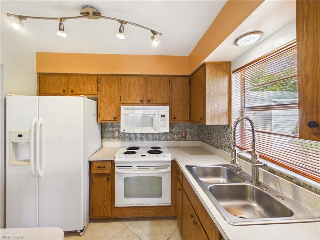 POINCIANA VILLAGE - Residential