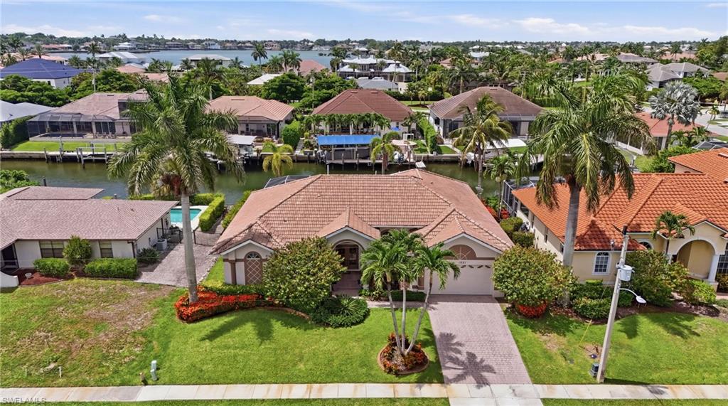 MARCO ISLAND - Residential