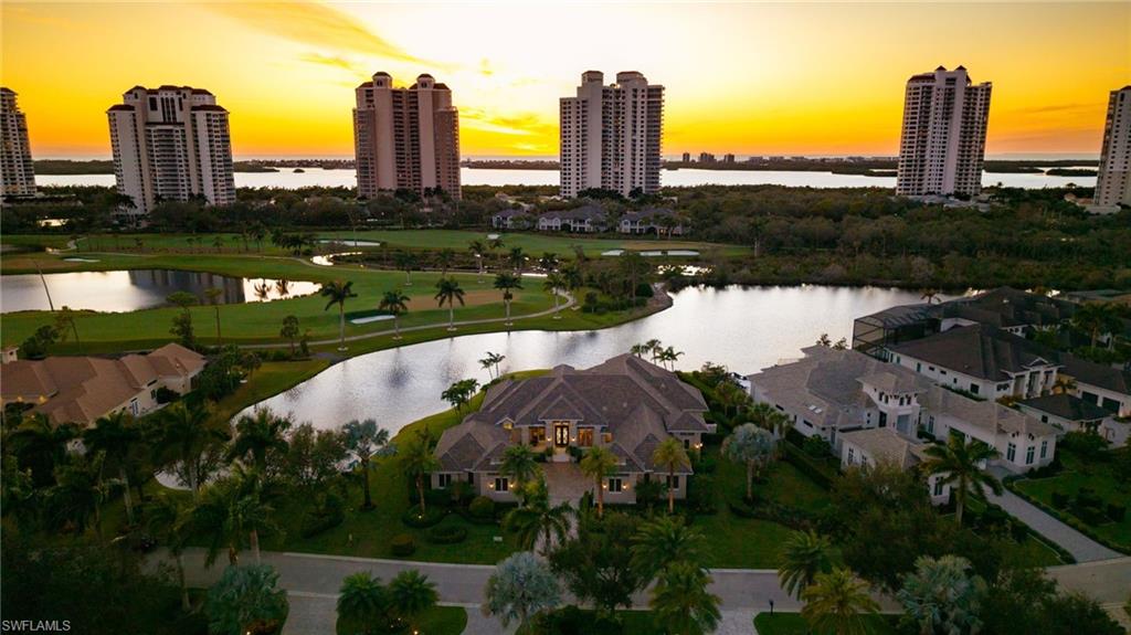BAY WOODS - Residential
