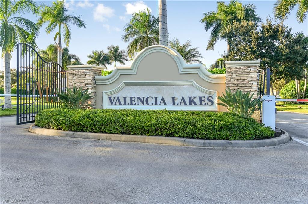VALENCIA LAKES - Residential