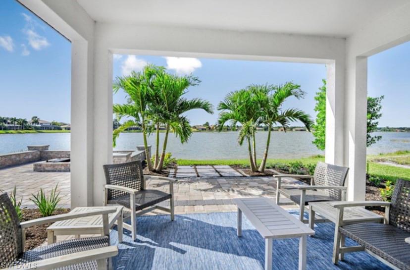 VALENCIA LAKES - Residential
