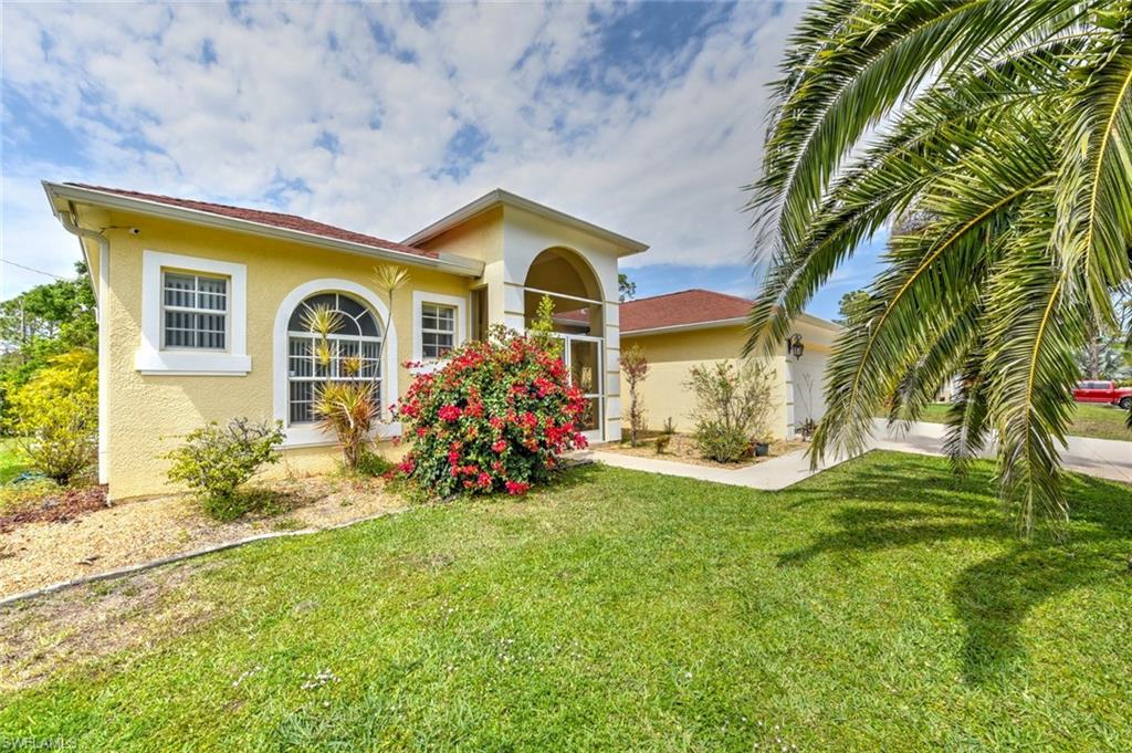COUNTRY CLUB ESTATES - Residential