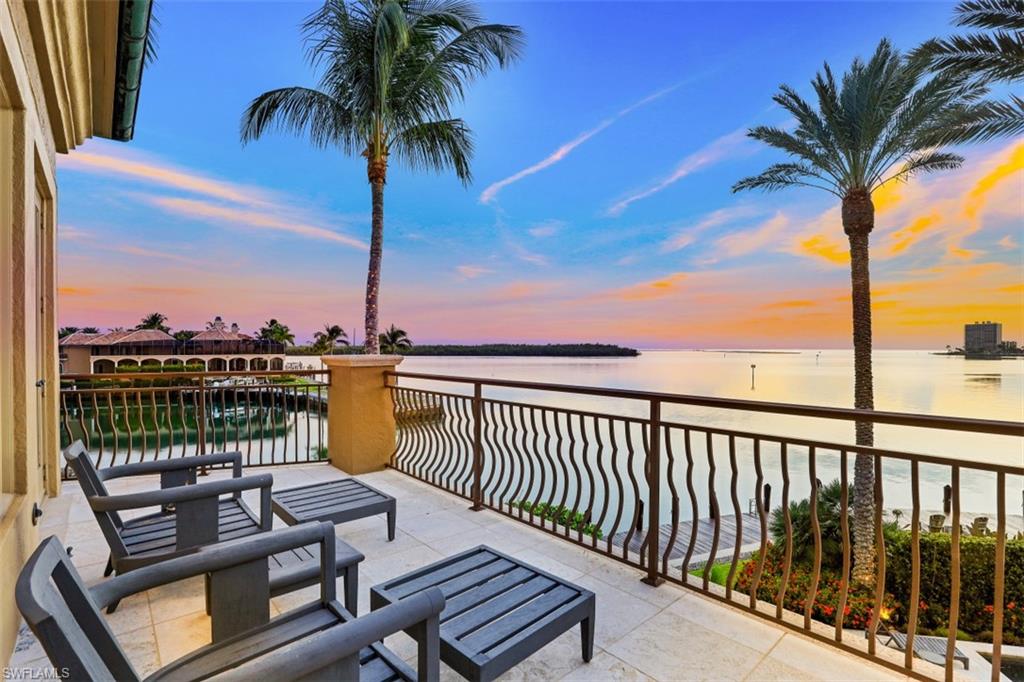 MARCO BEACH - Residential