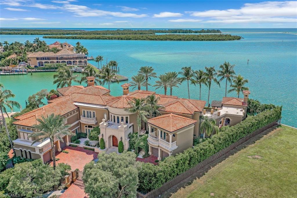 MARCO BEACH - Residential