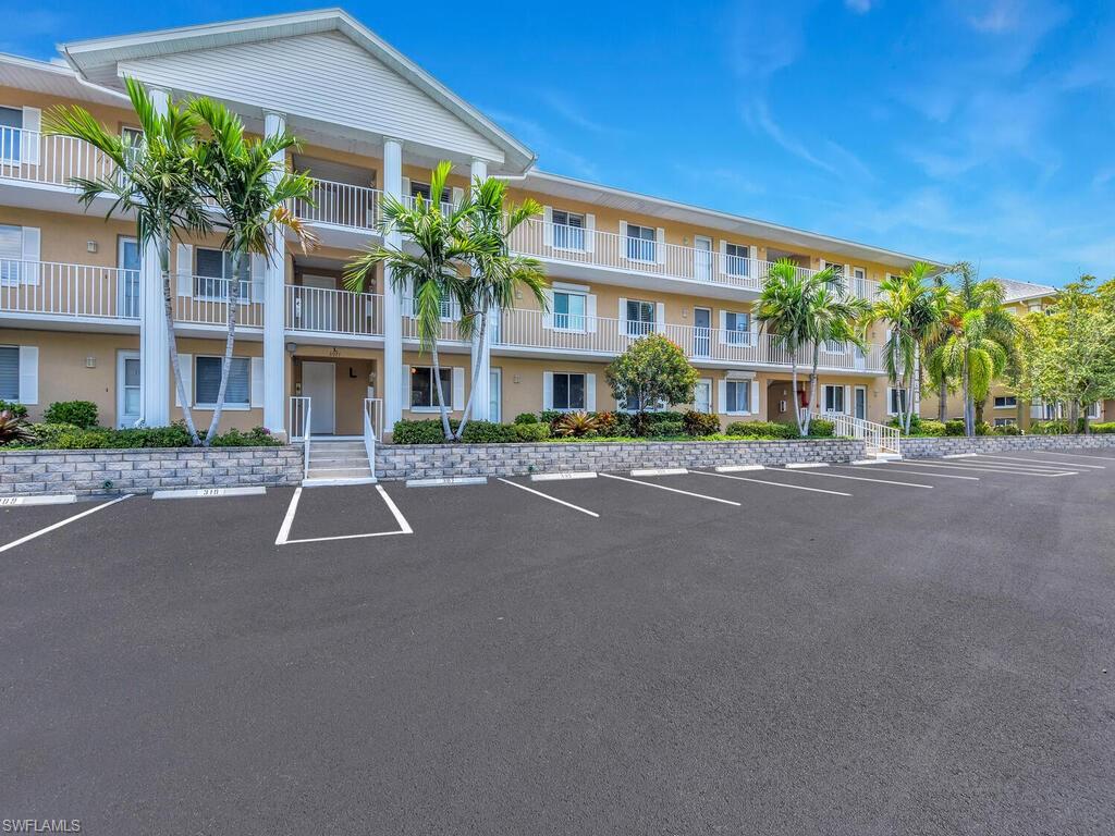 NAPLES SANDPIPER BAY CLUB - Residential