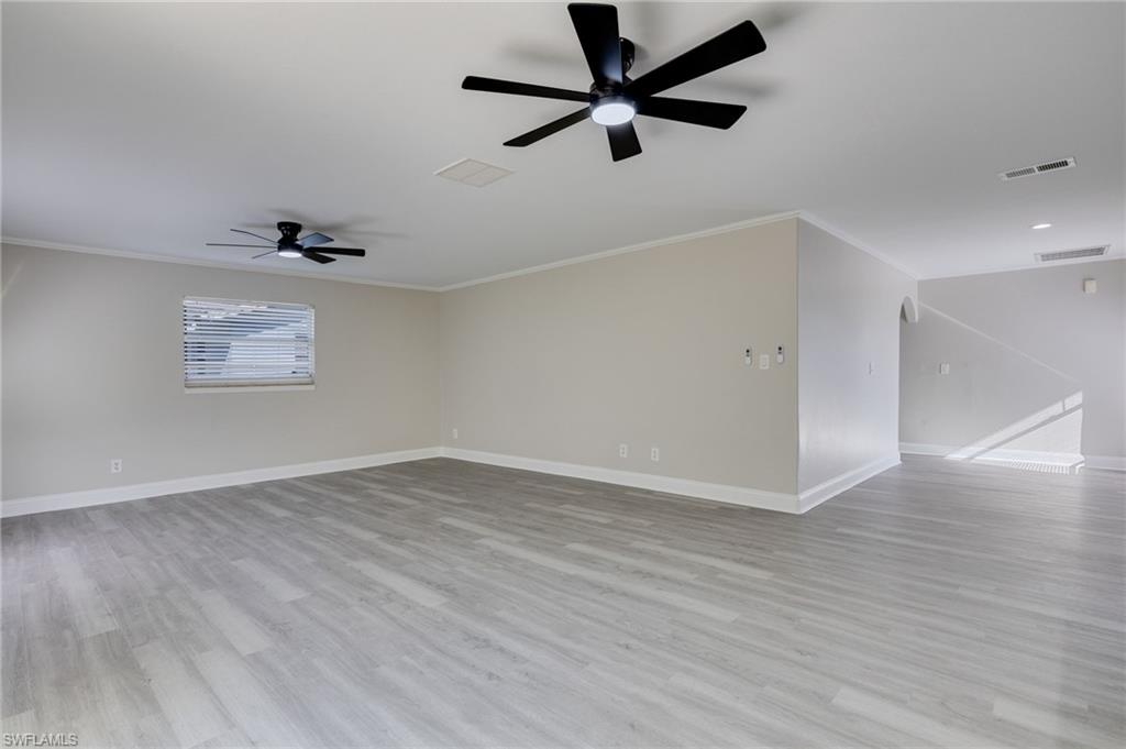 SAN CARLOS PARK - Residential