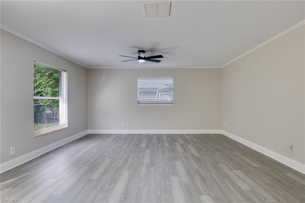 SAN CARLOS PARK - Residential