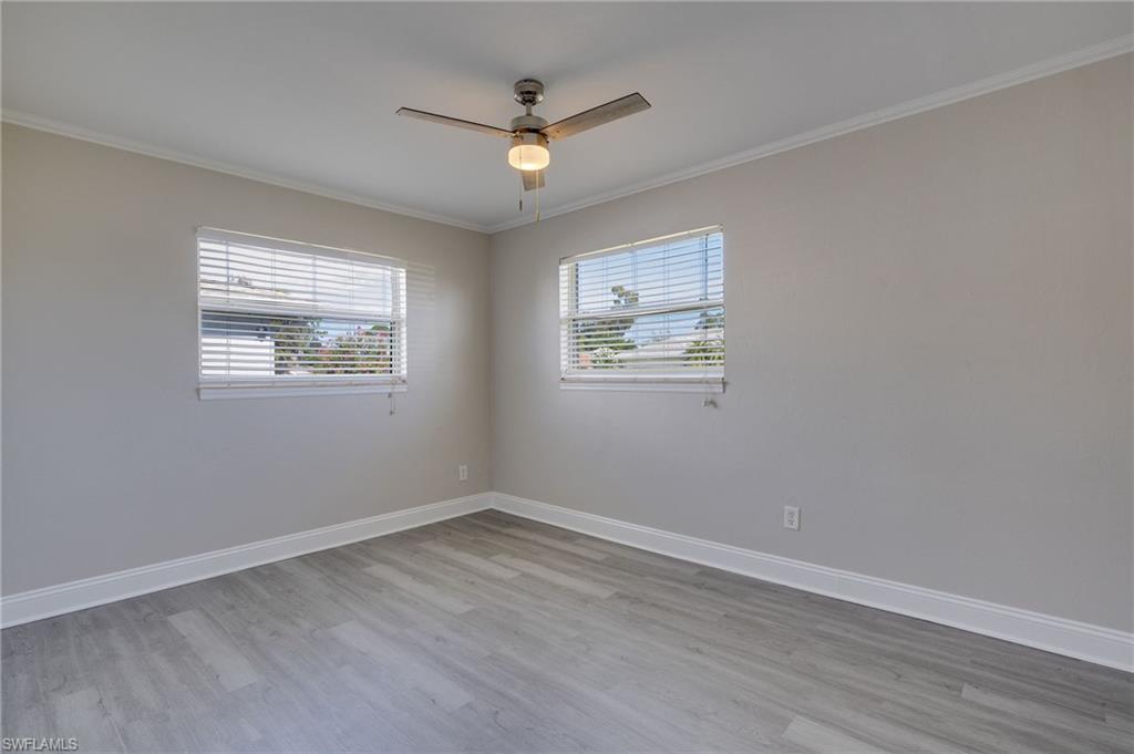 SAN CARLOS PARK - Residential