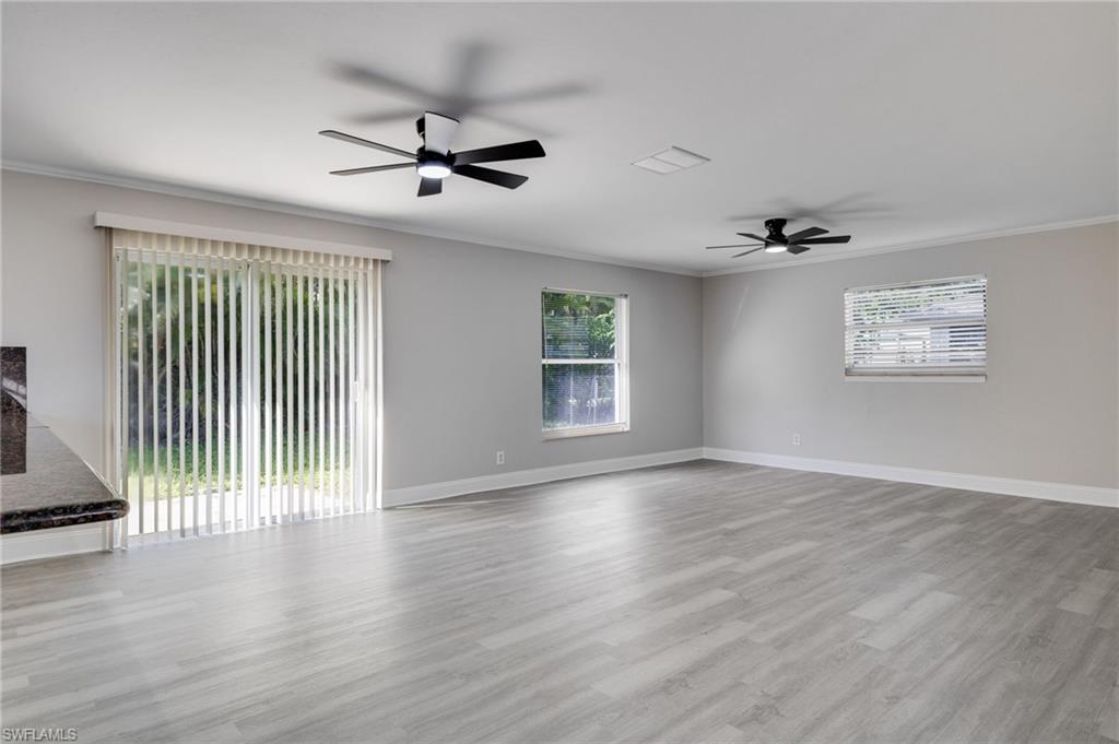 SAN CARLOS PARK - Residential
