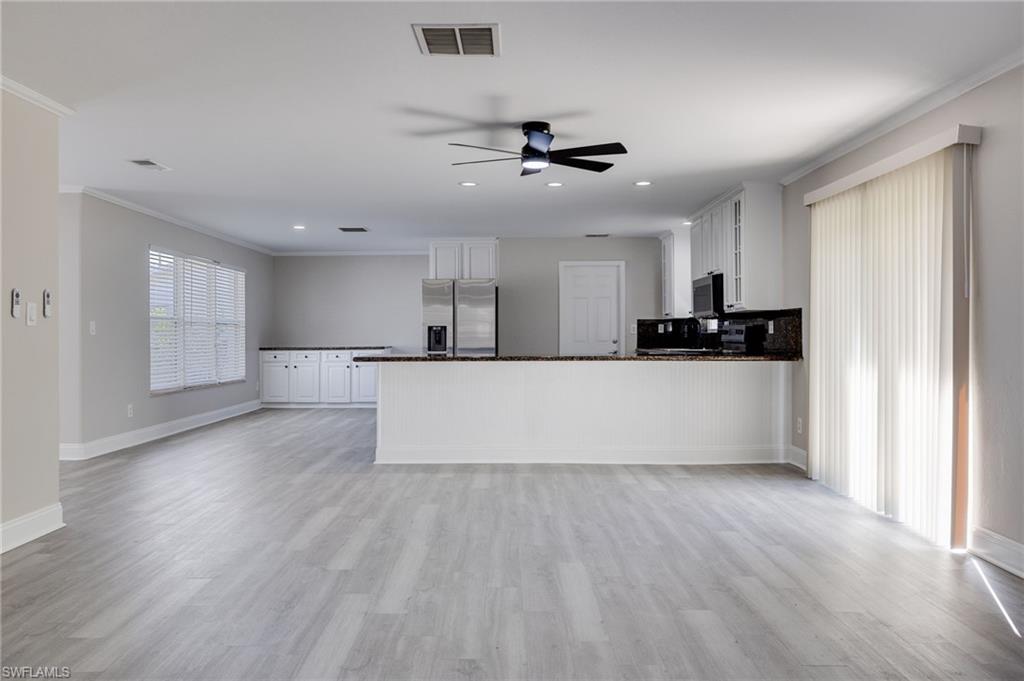 SAN CARLOS PARK - Residential