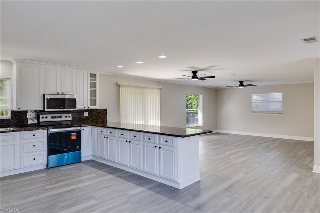 SAN CARLOS PARK - Residential