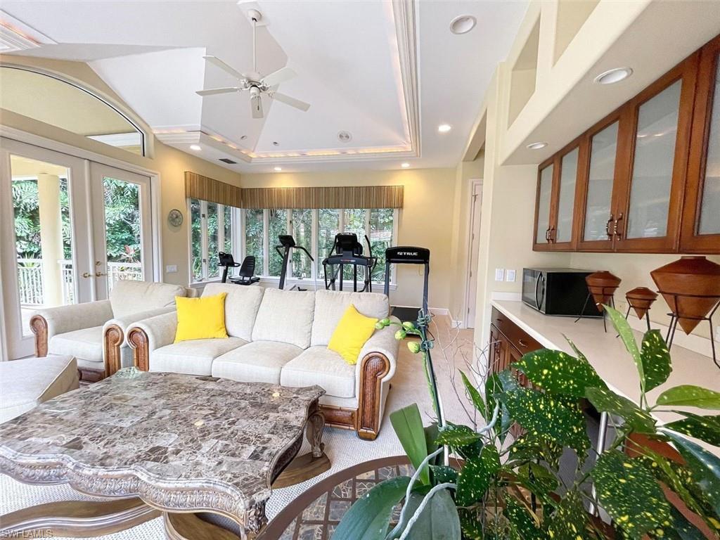 QUAIL WEST - Residential