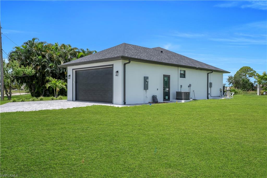 CAPE CORAL - Residential