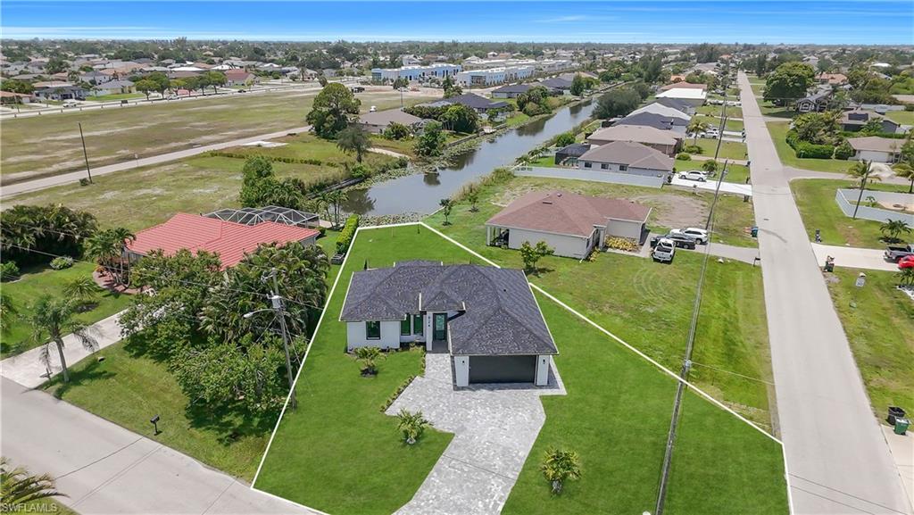 CAPE CORAL - Residential