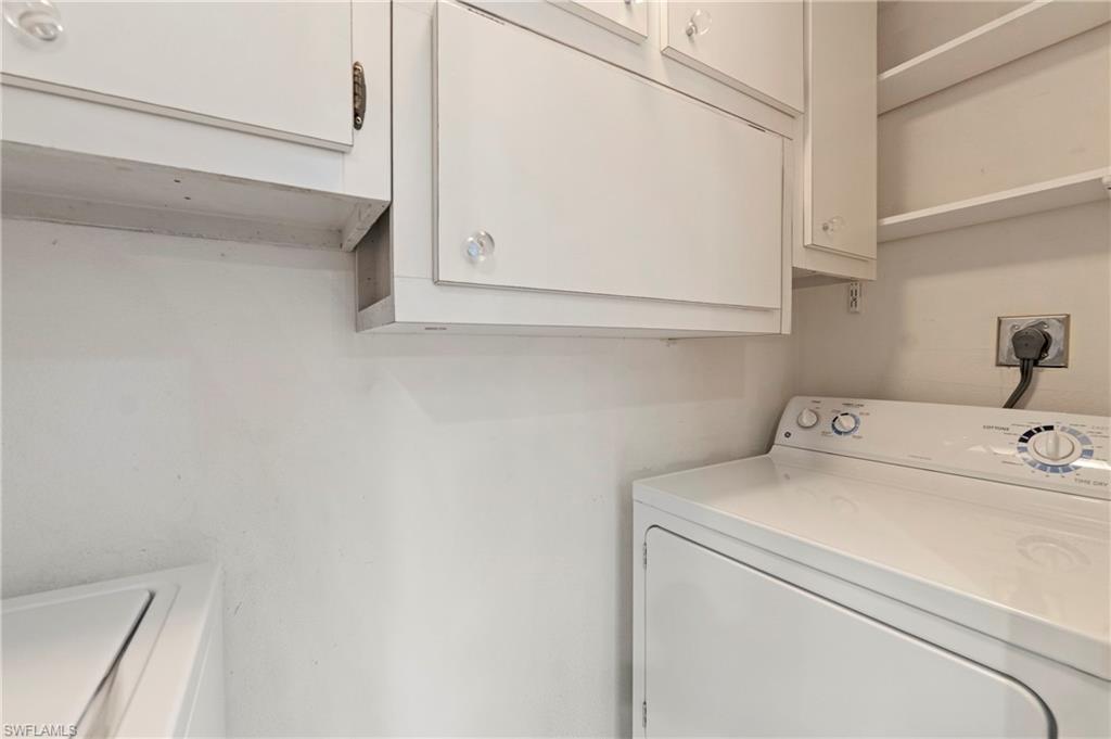 PARKWOODS TOWNHOUSE COMMUNITY - Residential