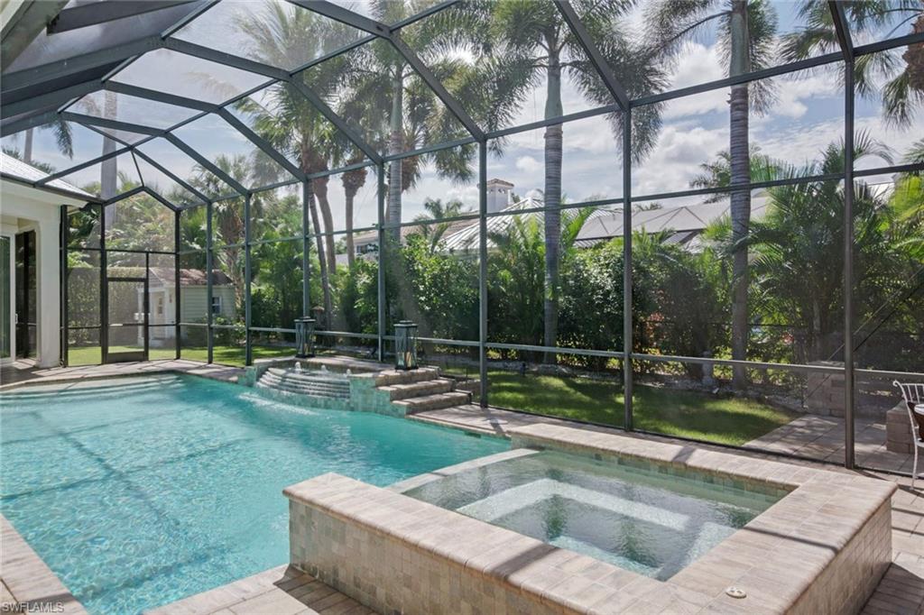 MOORINGS - Residential