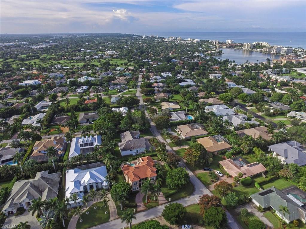 MOORINGS - Residential