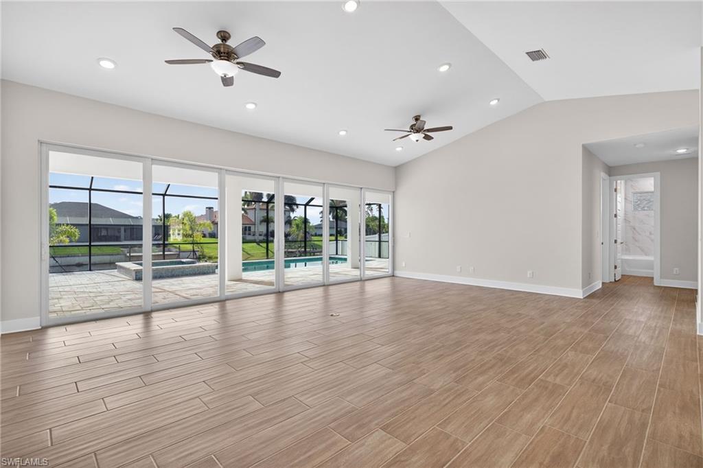 CAPE CORAL - Residential