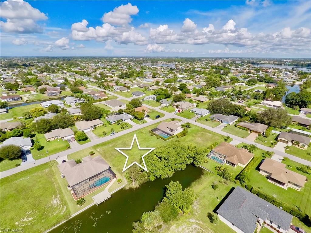 CAPE CORAL - Land