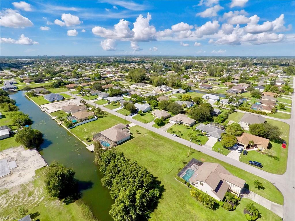 CAPE CORAL - Land