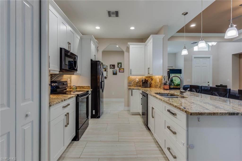GOLDEN GATE ESTATES - Residential