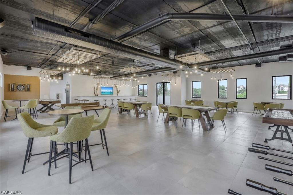 ELEVEN ELEVEN CENTRAL - Residential