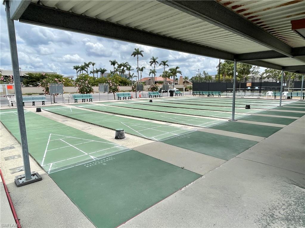 SEVEN LAKES - Residential