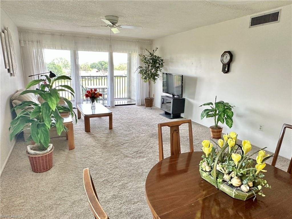 SEVEN LAKES - Residential