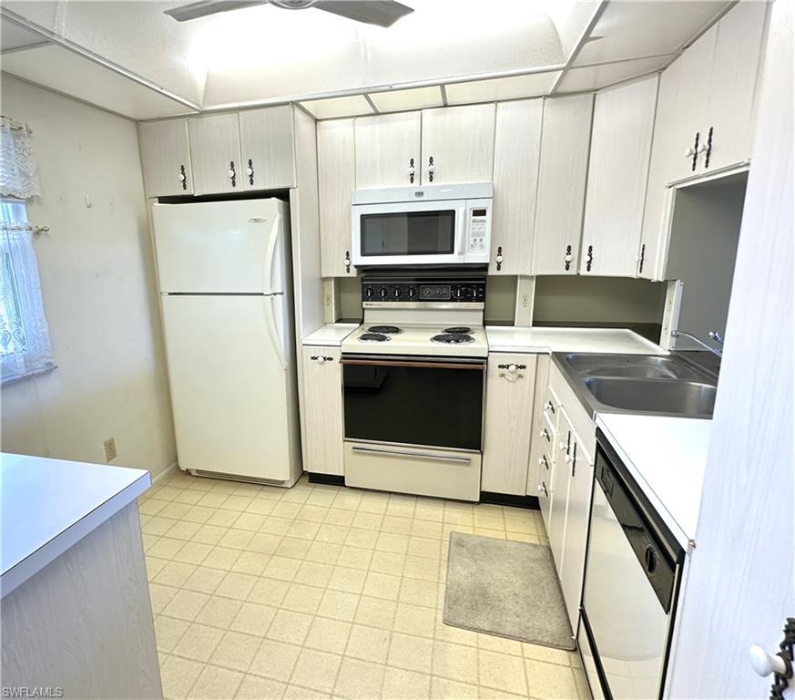 SEVEN LAKES - Residential