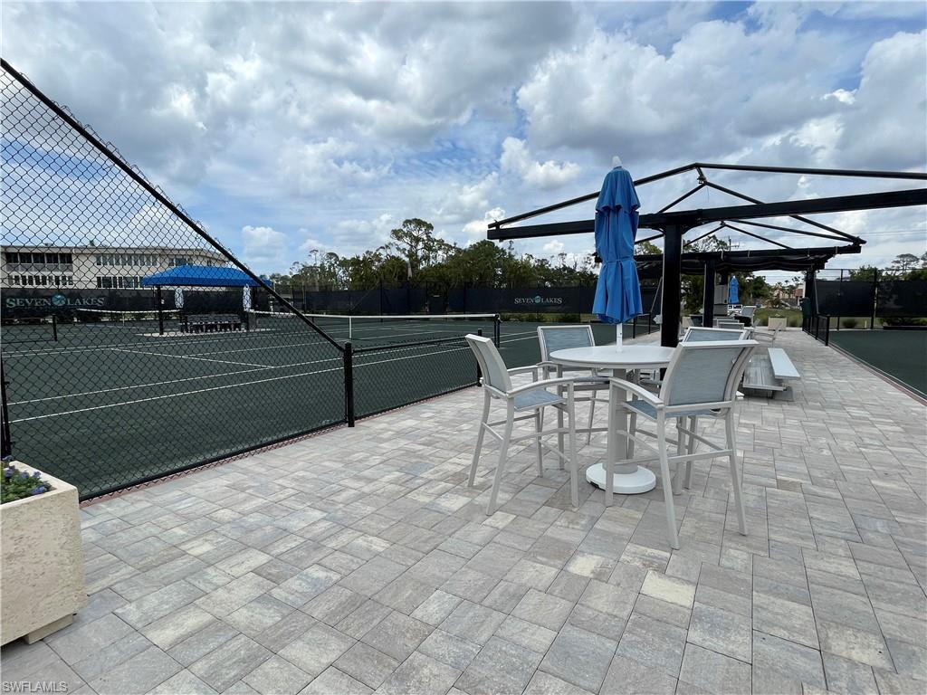 SEVEN LAKES - Residential