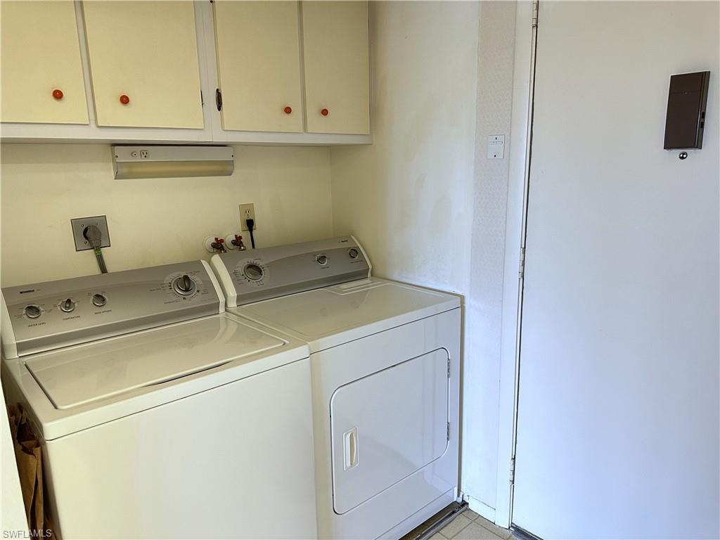 SEVEN LAKES - Residential