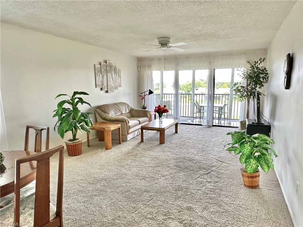 SEVEN LAKES - Residential