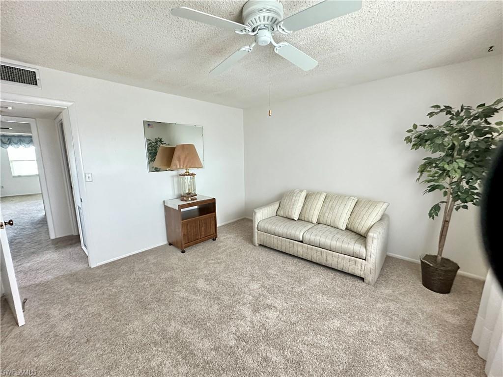 SEVEN LAKES - Residential