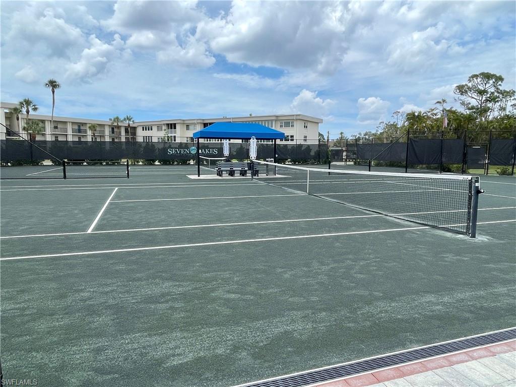 SEVEN LAKES - Residential