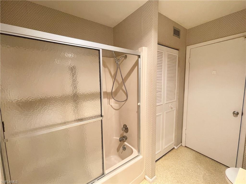 SEVEN LAKES - Residential