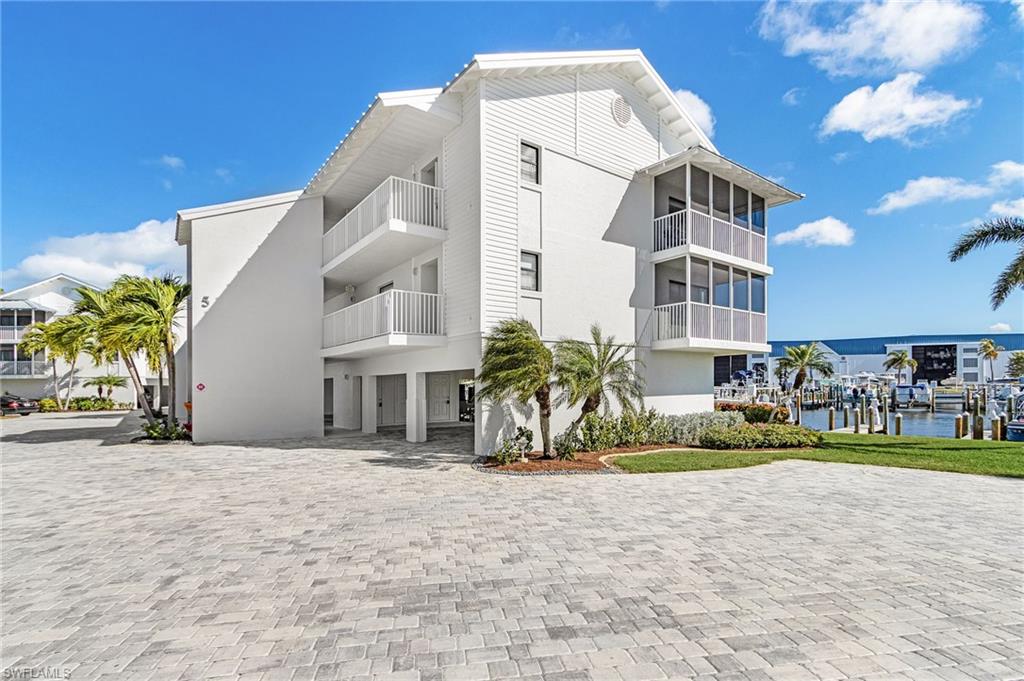 FOUR WINDS MARINA NORTH CONDO - Residential