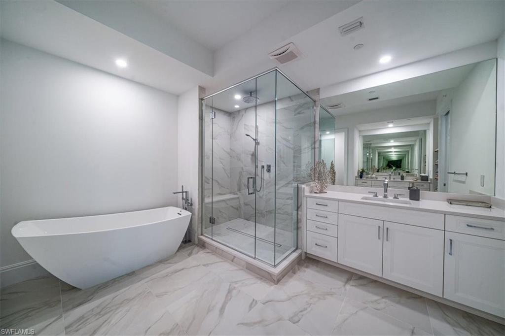 QUATTRO AT NAPLES SQUARE - Residential