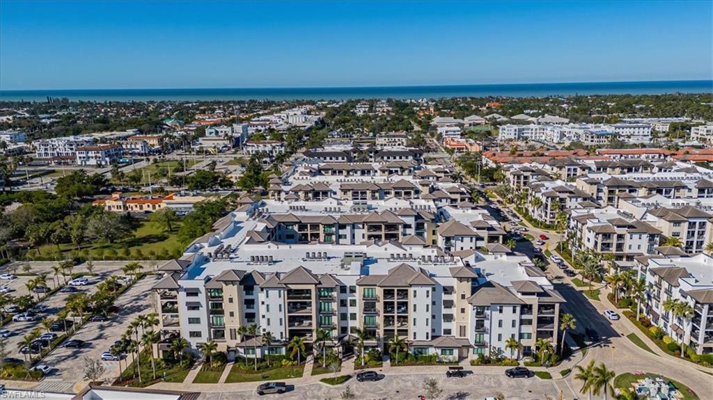 QUATTRO AT NAPLES SQUARE - Residential