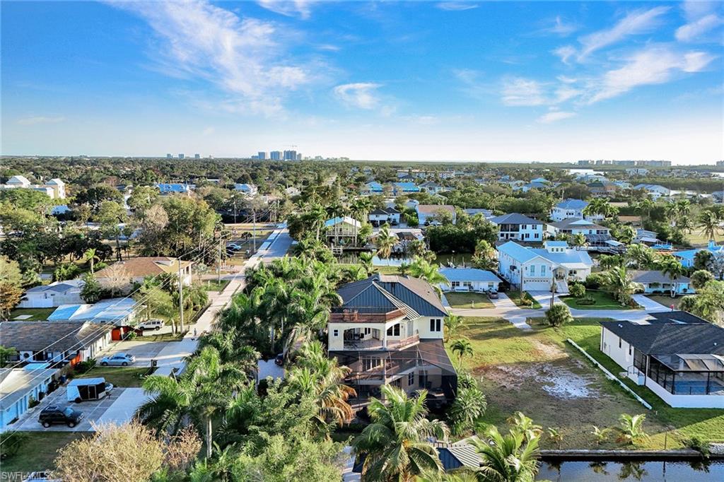 IMPERIAL SHORES - Residential