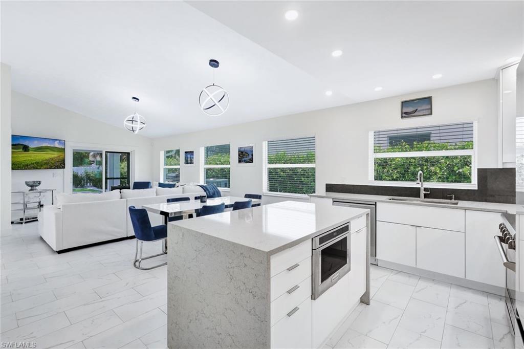 NAPLES PARK - Residential