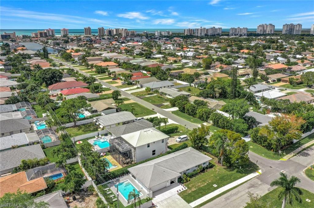 NAPLES PARK - Residential