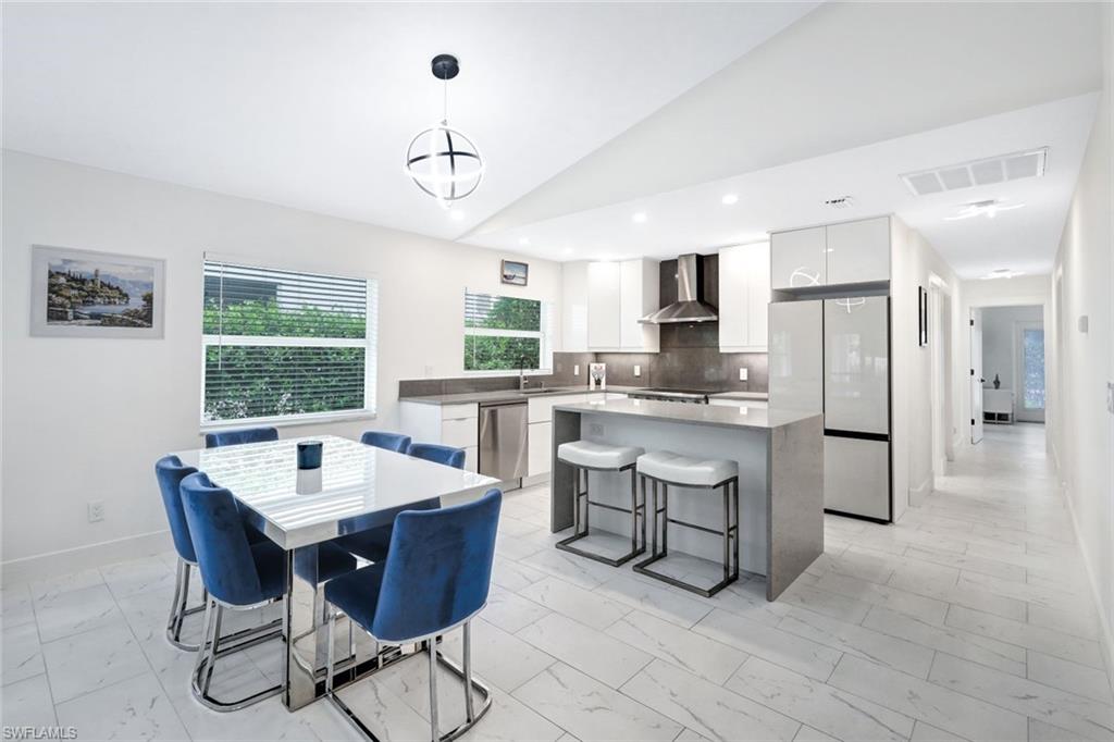 NAPLES PARK - Residential