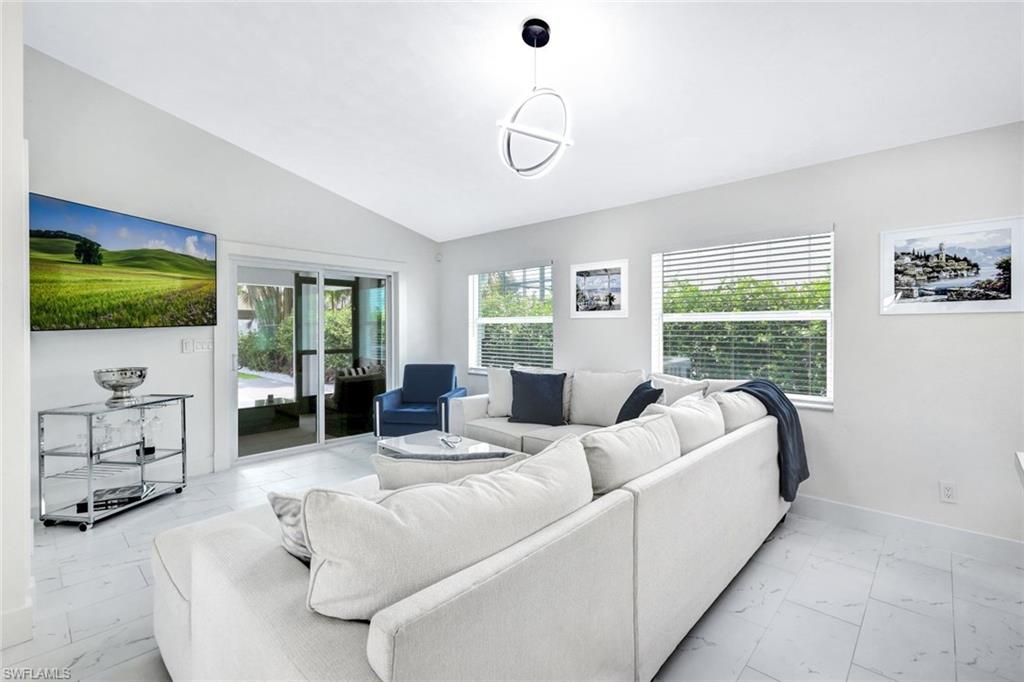 NAPLES PARK - Residential
