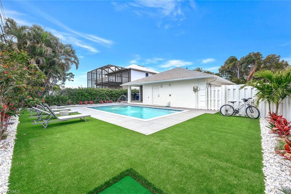 NAPLES PARK - Residential