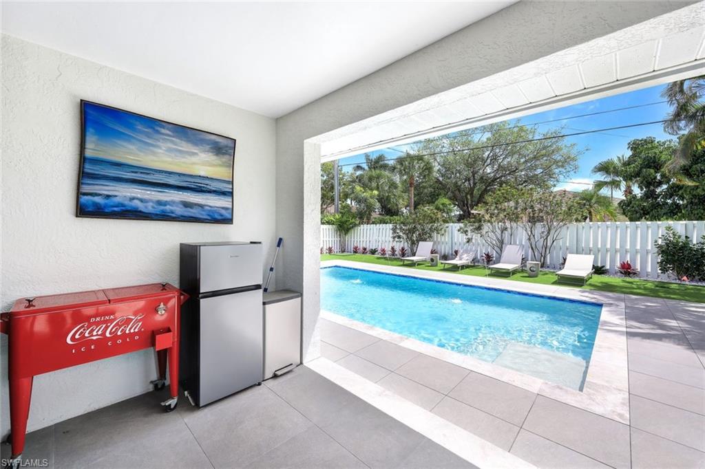 NAPLES PARK - Residential