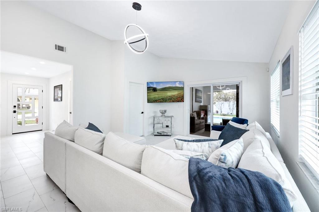 NAPLES PARK - Residential